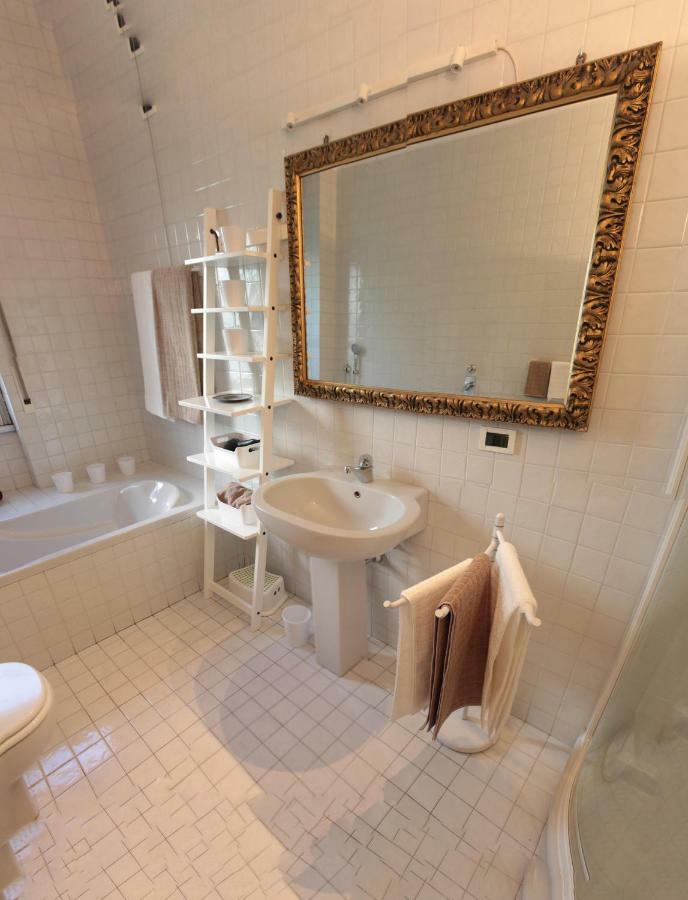 Appartamento Luminous Stylish Quiet 150m2, Tre Torri Milano